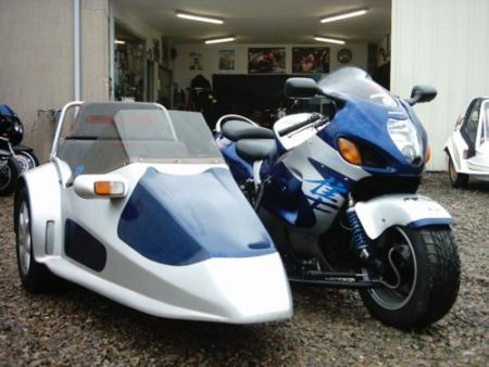 1300 Hayabuza attelé